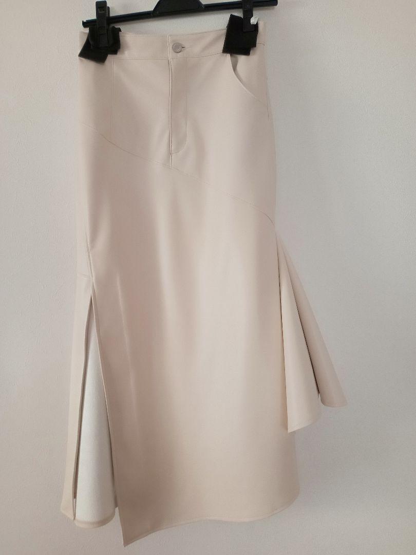 shelleシェリエ レザーマーメイドスカートМサイズ shellerシェリエ レザーマーメードスカートМサイズ