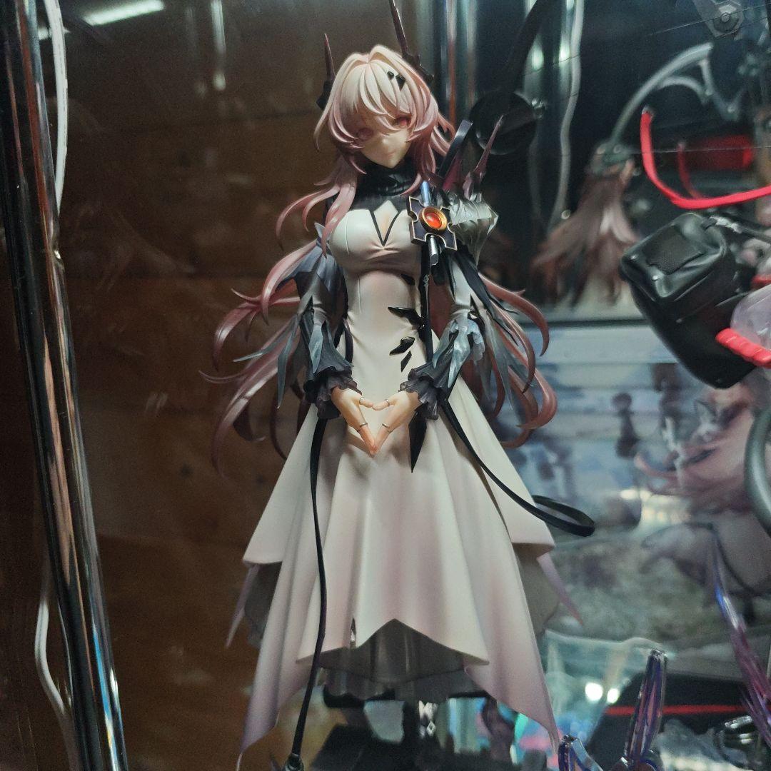 アークナイツ　魔王　フィギュア