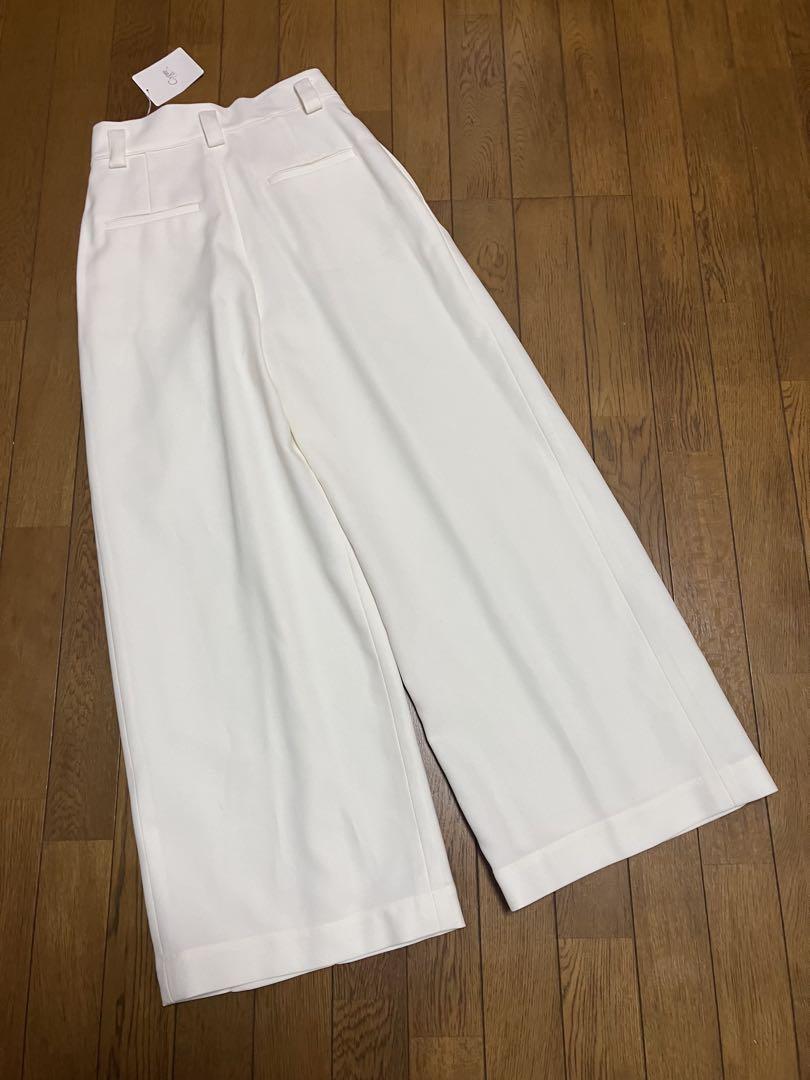 ハイウエストタックワイドパンツ Lara ホワイト | Cygne