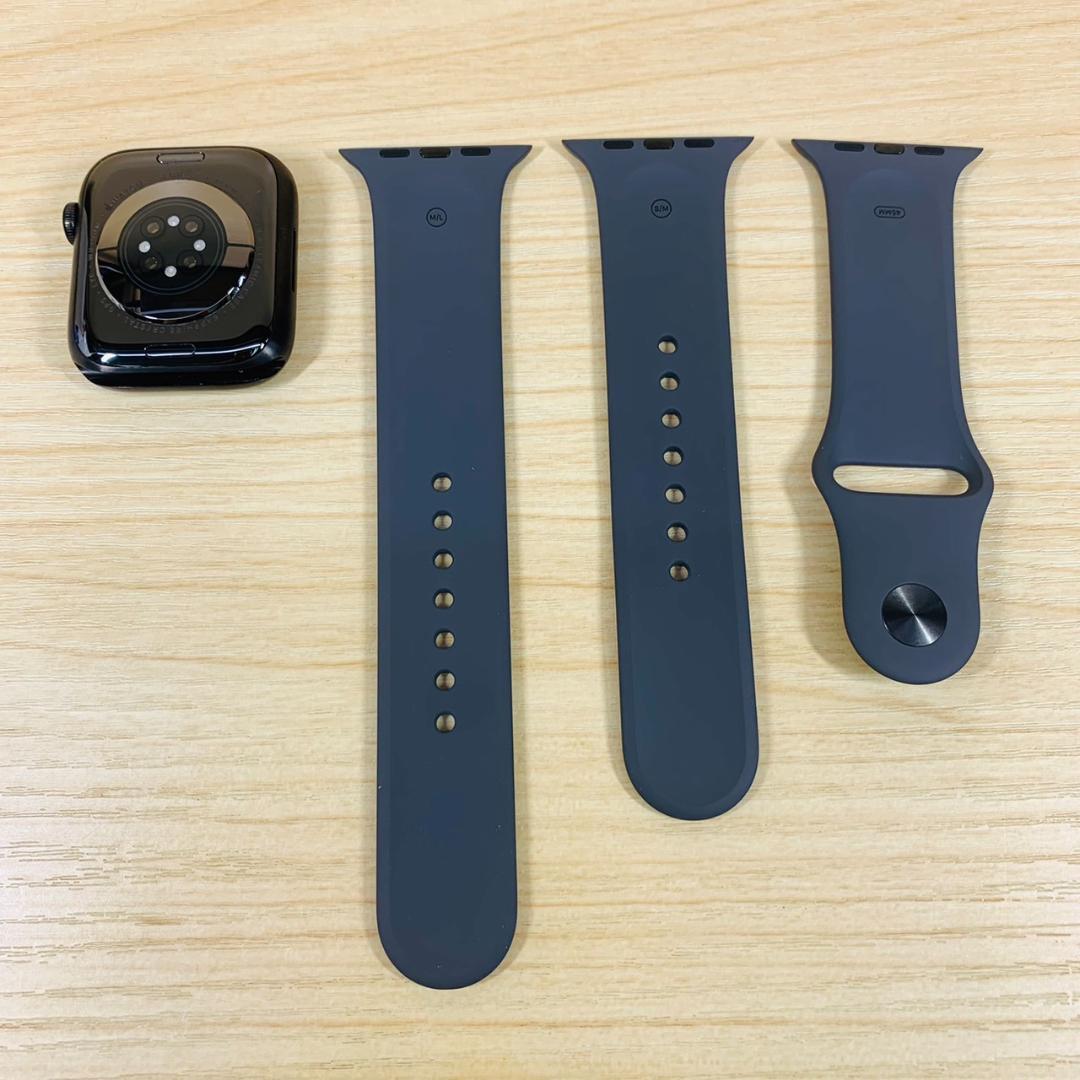 P133 Apple Watch Series7 45mm バッテリー100％