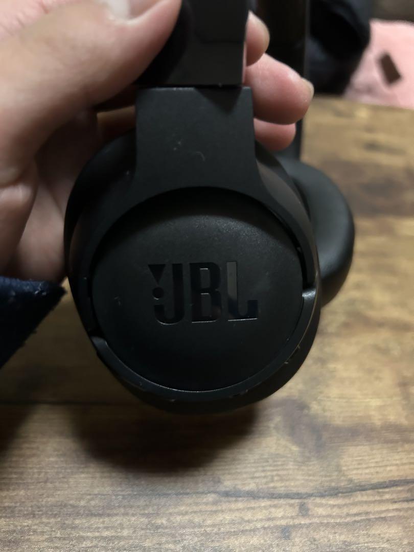 JBL ワイヤレスヘッドホン TUNE 770NC ブラック 充電ケーブル付き