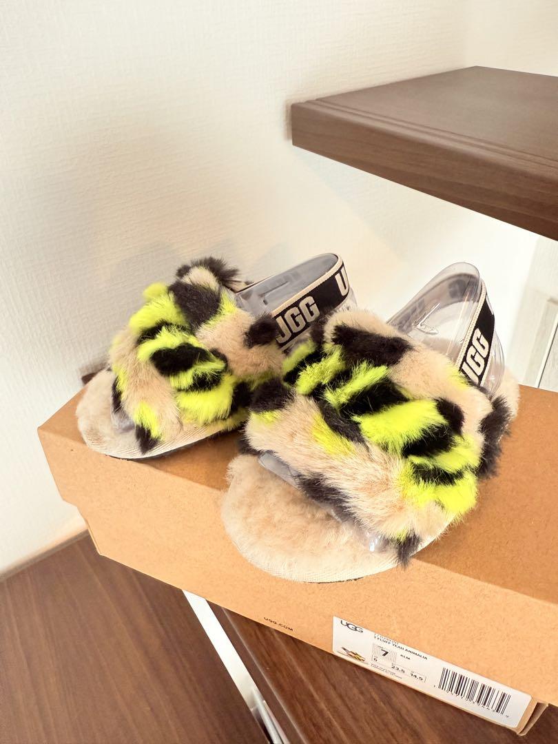 UGG キッズ サンダル ヒョウ柄 Fluff Yeah Animalia
