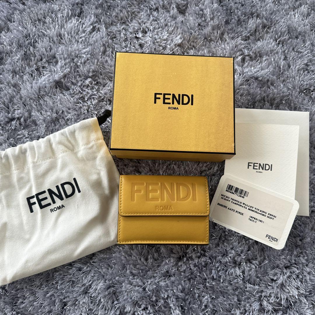 フェンディ　ミニ財布