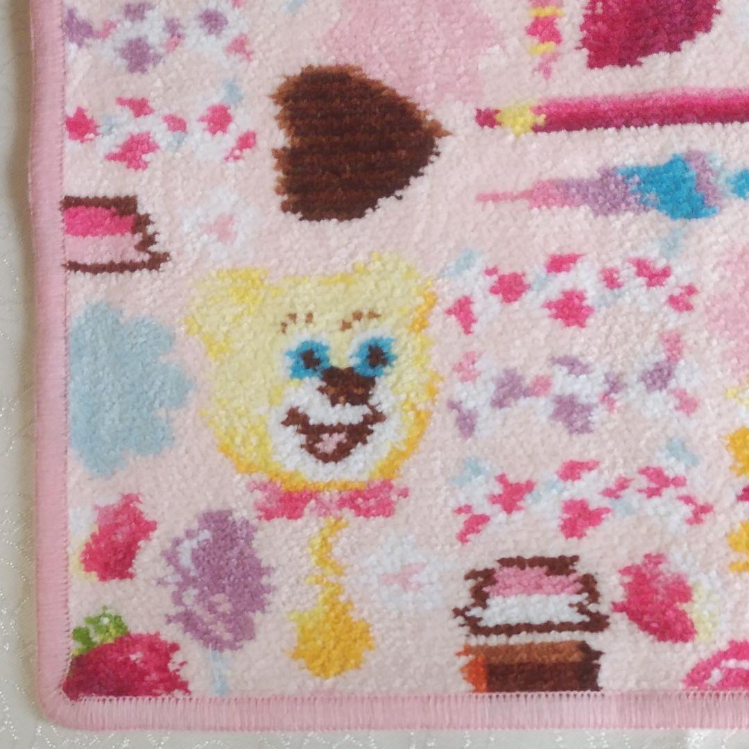 【新品・完売品】フェイラー×ペコちゃんコラボ ハンカチ 【新品・完売品】フェイラー×ペコちゃんコラボ ハンカチ
