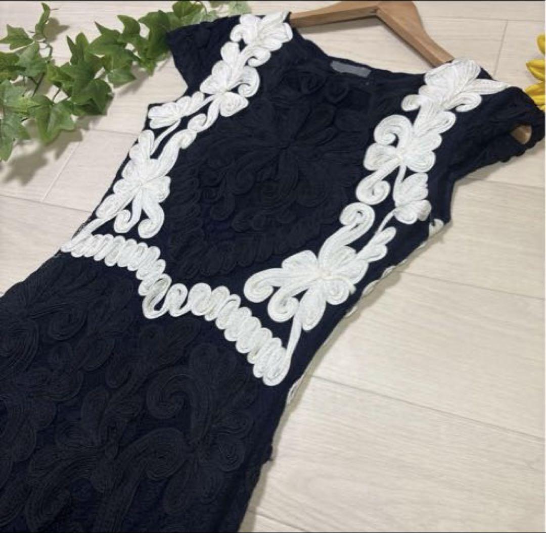 キャサリン妃愛用!!【PHASE EIGHT】レース刺繍ワンピース キャサリン妃ご愛用❣️Phase Eight ❣️刺繍ワンピース レース