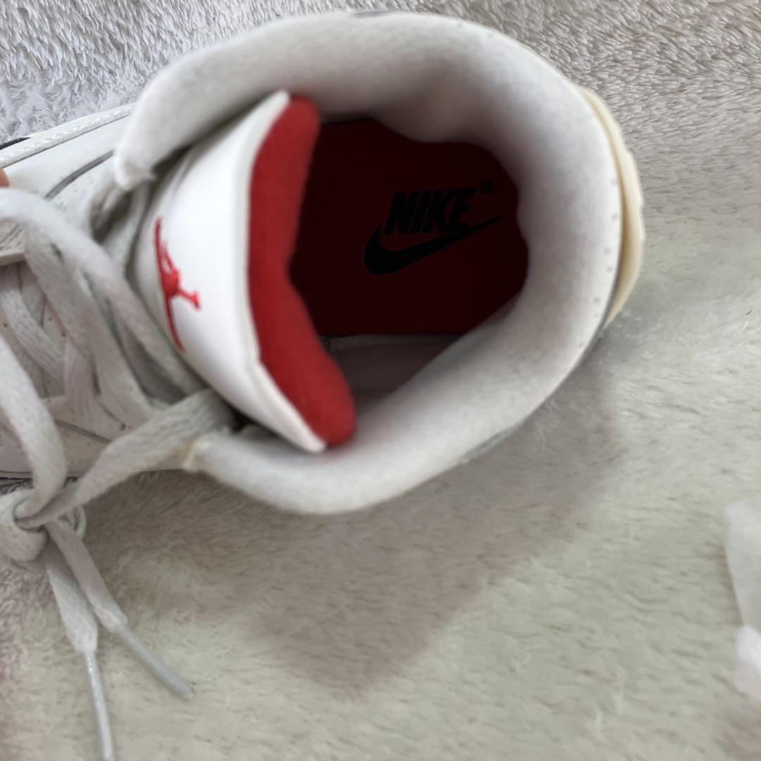 美品★NIKE エアジョーダン 3 レトロ ホワイトセメント リイマジンド