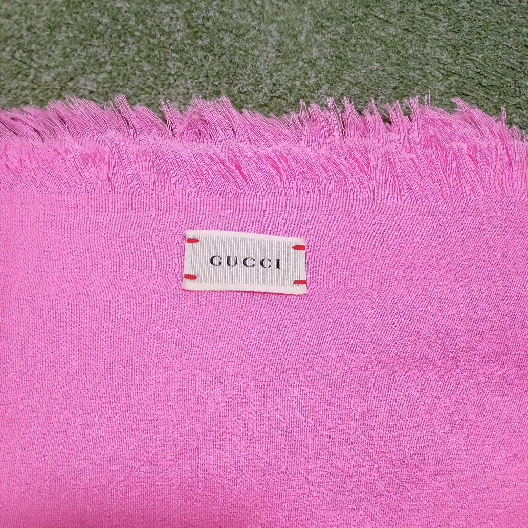 GUCCI ピンク ストール フリンジ付き