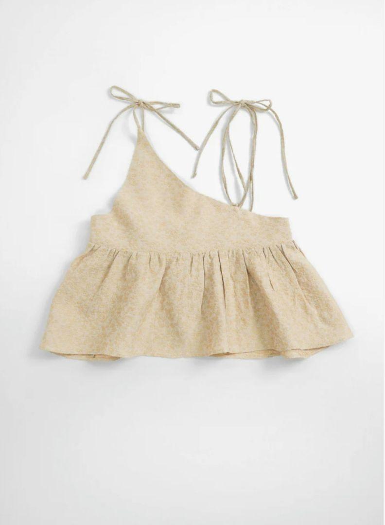 FLOWER JACQUARD PEPLUM TOPS