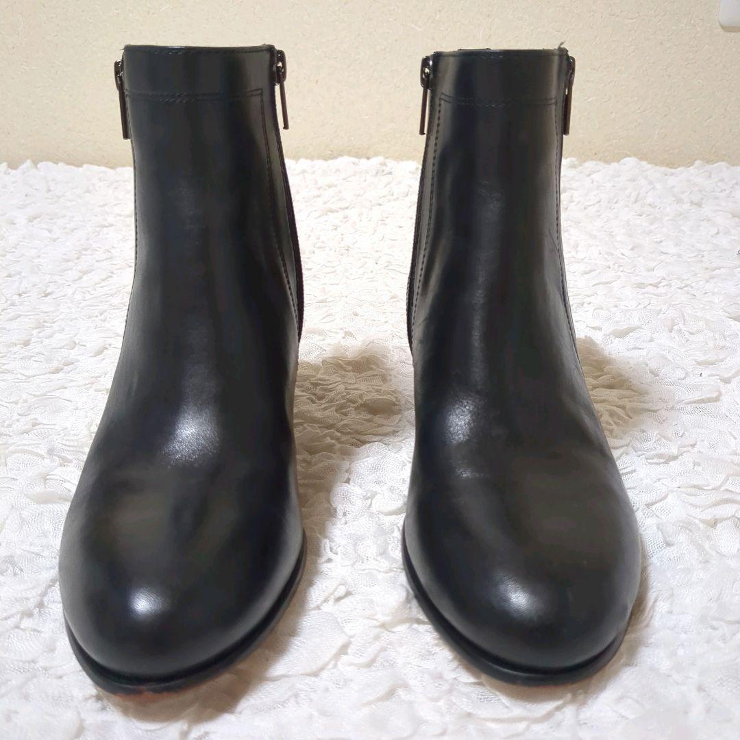 美品✨クラークス　ゴアテックス　黒レザー サイドジップレディースジョッパーブーツ クラークス ゴアテックス ショートブーツ サイドジッパー 黒