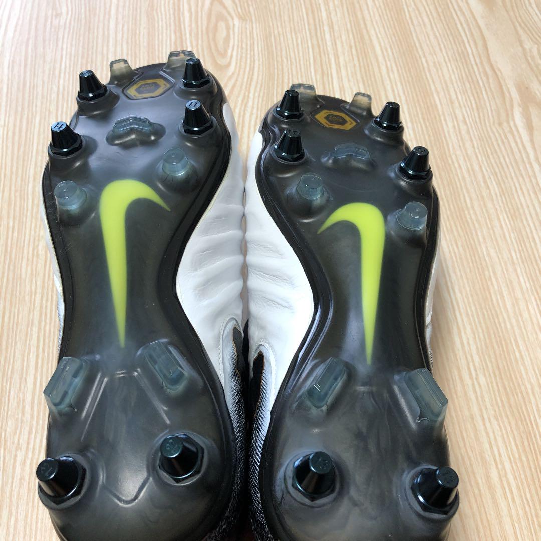 2022激安通販 26.5cm ナイキサッカースパイク ティエンポレジェンド7 小売店 26.5cm ナイキ サッカースパイク ティエンポ レジェンド7 シューズ