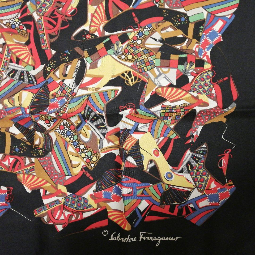 Salvatore Ferragamo 靴柄 シルクスカーフ - メルカリ