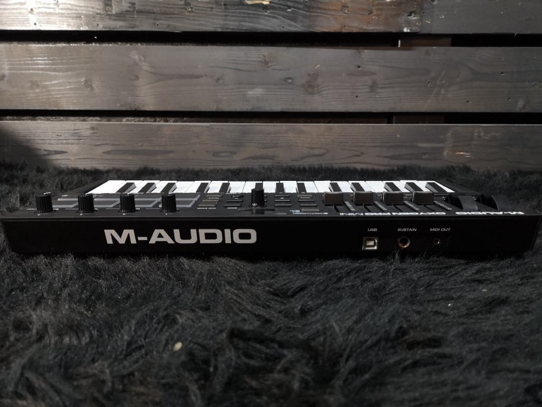 お中元 お歳暮 お年賀 夏 冬 年末年始のご挨拶 ギフト 通販な ◇大感謝祭!! M-AUDIO G1K22630 MINI PRO OXYGEN DTM・DAW