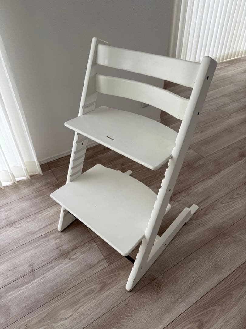STOKKE ストッケ　トリップ トラップ ハイチェア　ホワイト