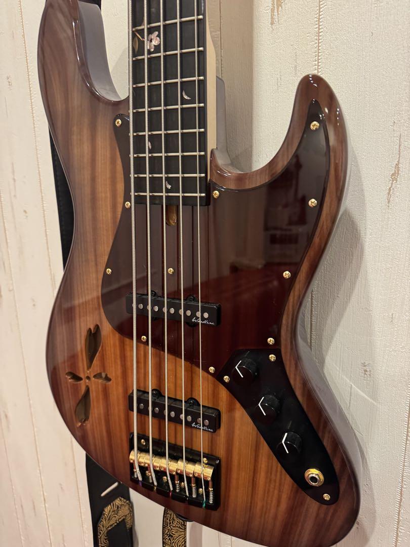 Bacchus woodline 5弦 エレキベース 桜