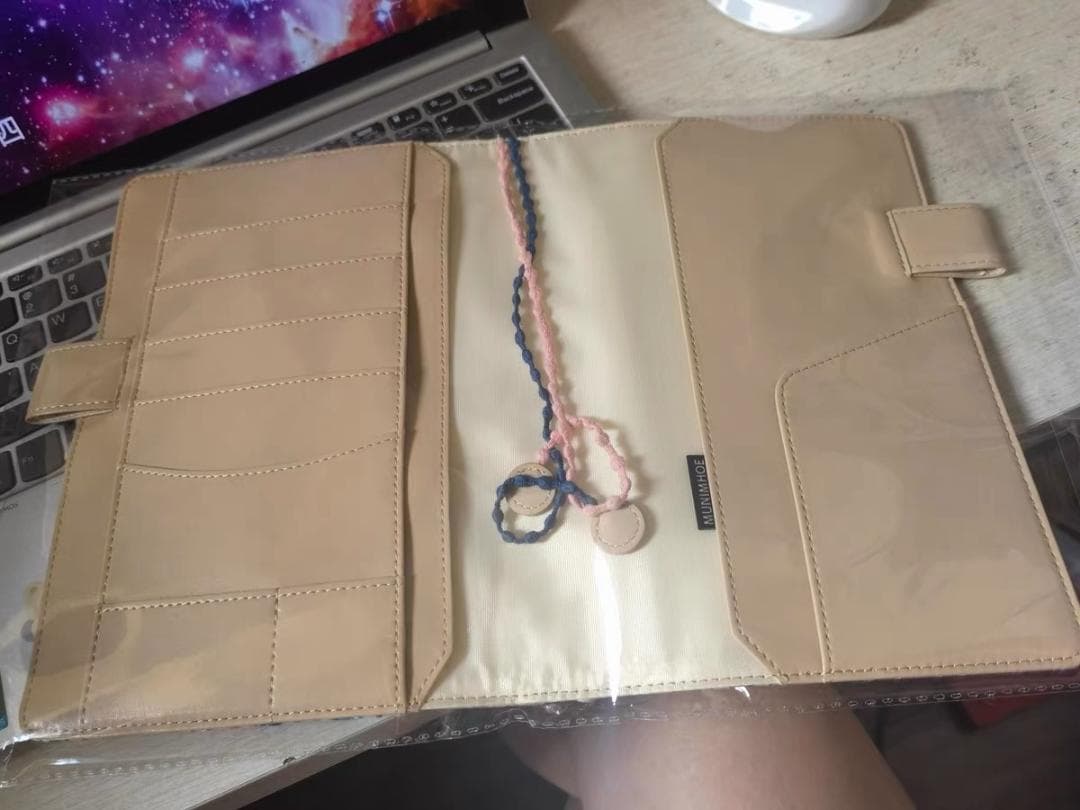 新品❗手作り軽奢復古霧ブルーガーデン刺繍 A5 手帳ブックカバー 文庫本 新品❗手作り軽奢復古霧ブルーガーデン刺繍 A5 手帳ブックカバー 文庫本