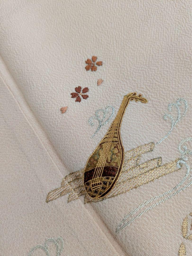 裄66.5 飛び柄刺繍 付け下げ 正絹 薄いピンク 洒落紋 着物 U