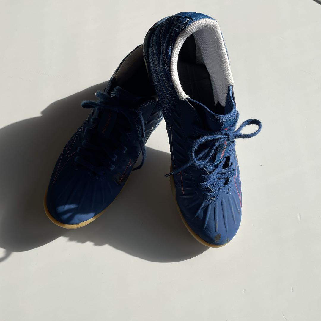 サッカーシューズ1足 フットサルシューズ2足 レガース