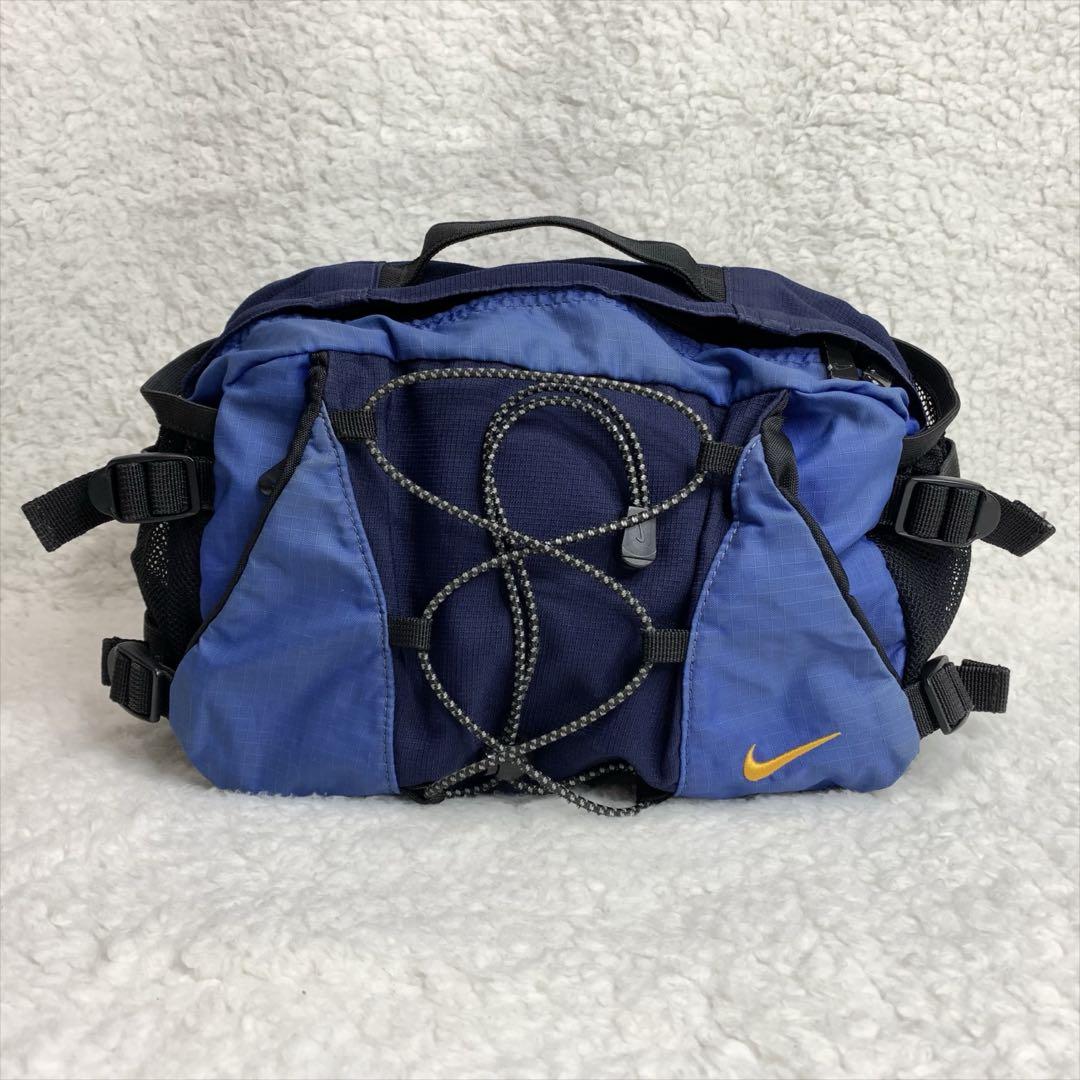 NIKE ボディバック y2k 00s テック系 00s NIKE ボディバッグ Y2K テック ウエストバッグ アウトドア