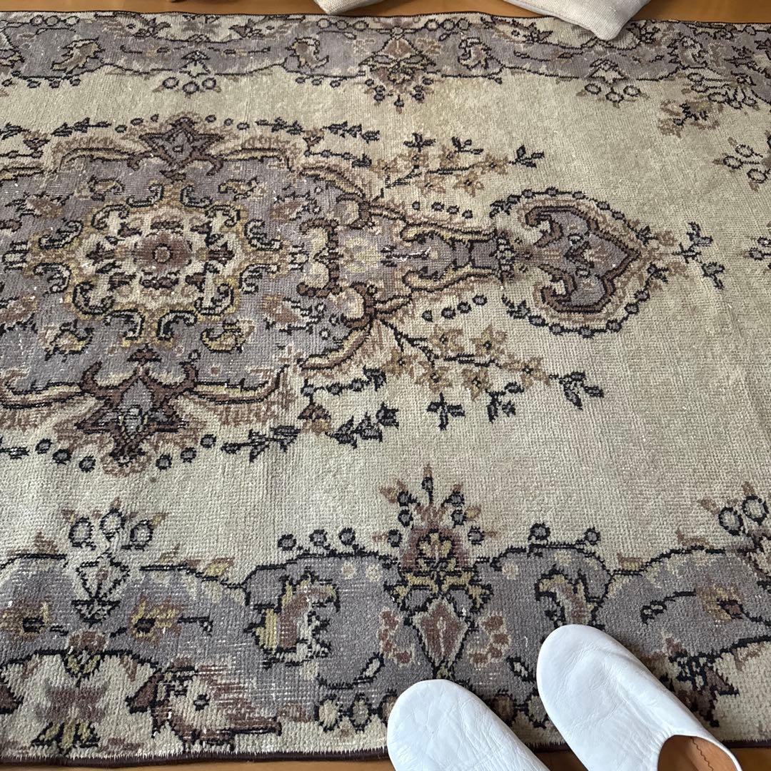 116×207淡いベージュ×ラベンダーグレイ メダリオン