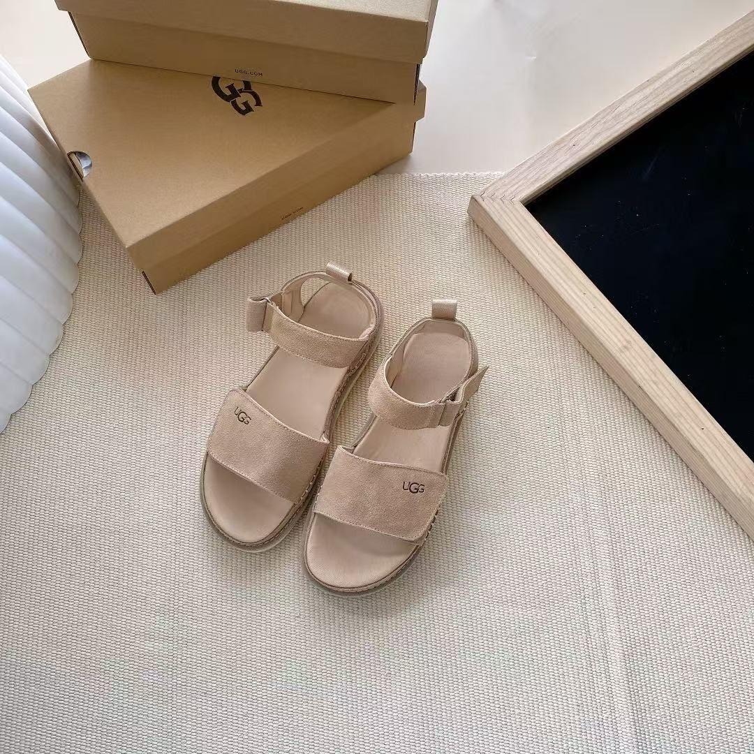 UGG スポーツサンダル@ k09