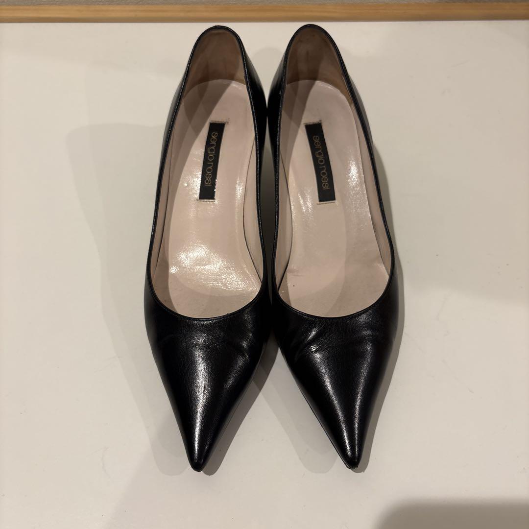 多少の傷あり美品　sergio rossi エナメル ブラック パンプス 37 多少の傷あり美品 sergio rossi エナメル ブラック パンプス 37