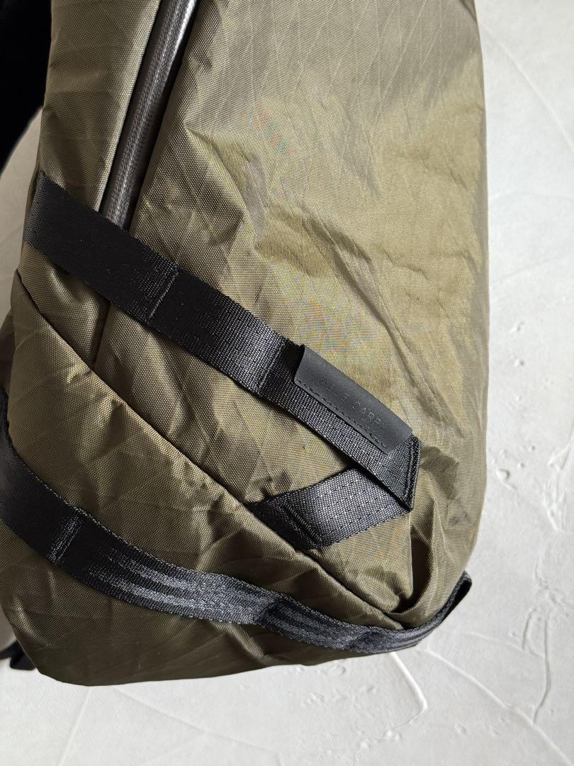バッグ Able Carry Daily Plus X-Pac Olive