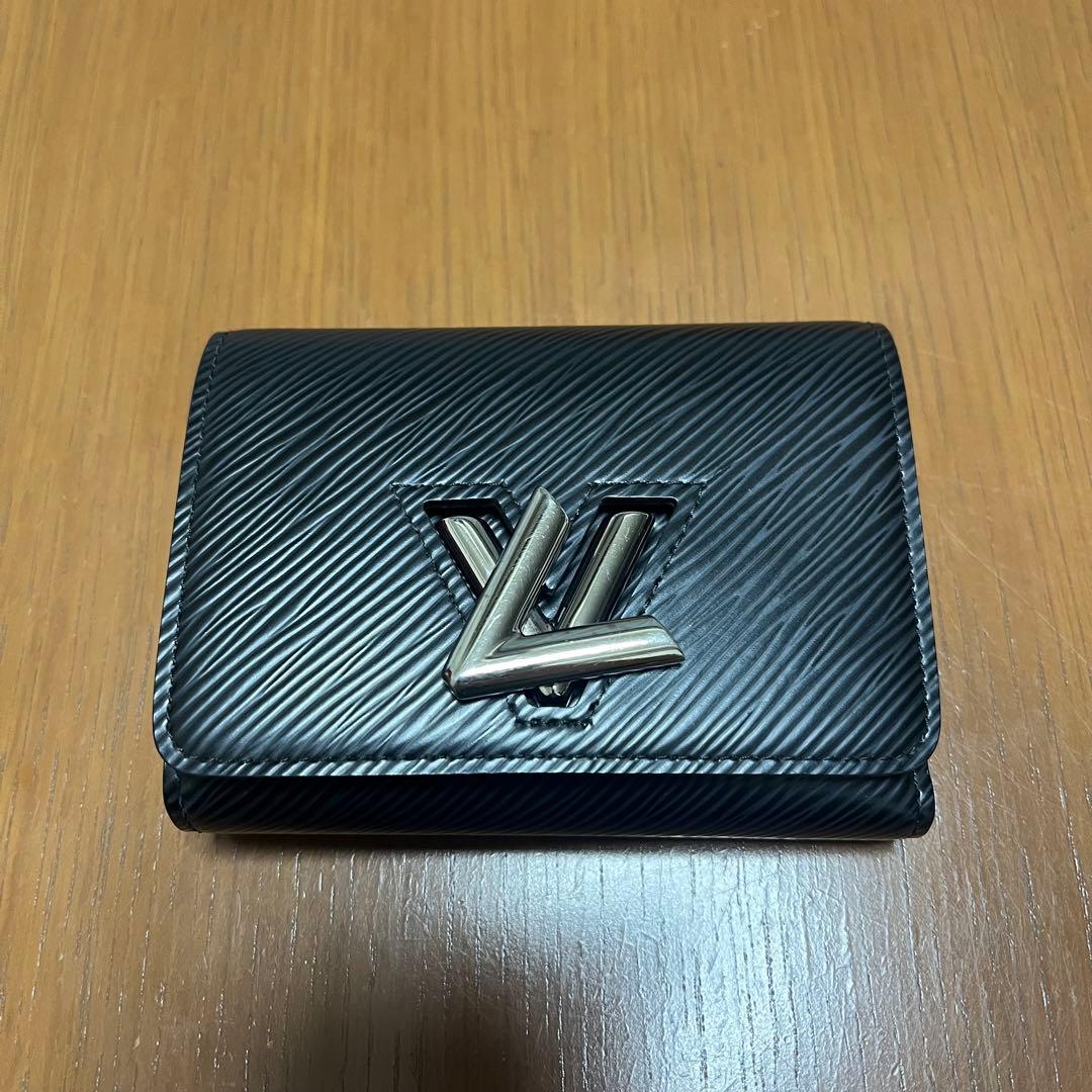 美品ルイヴィトン エピ ポルトフォイユ ツイスト コンパクト 三折り財布　正規品
