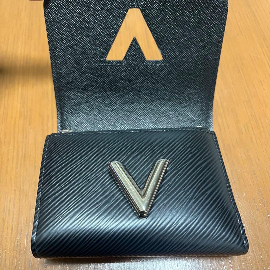 美品ルイヴィトン エピ ポルトフォイユ ツイスト コンパクト 三折り財布　正規品