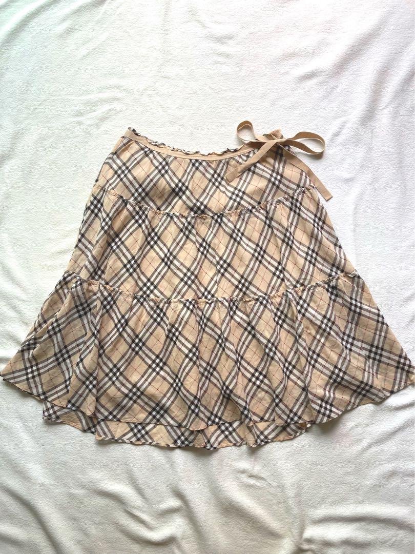 美品✨バーバリーブルーレーベル ノバチェック ベージュ フレアスカート36 美品✨《バーバリーブルーレーベル》 ノバチェックフレア