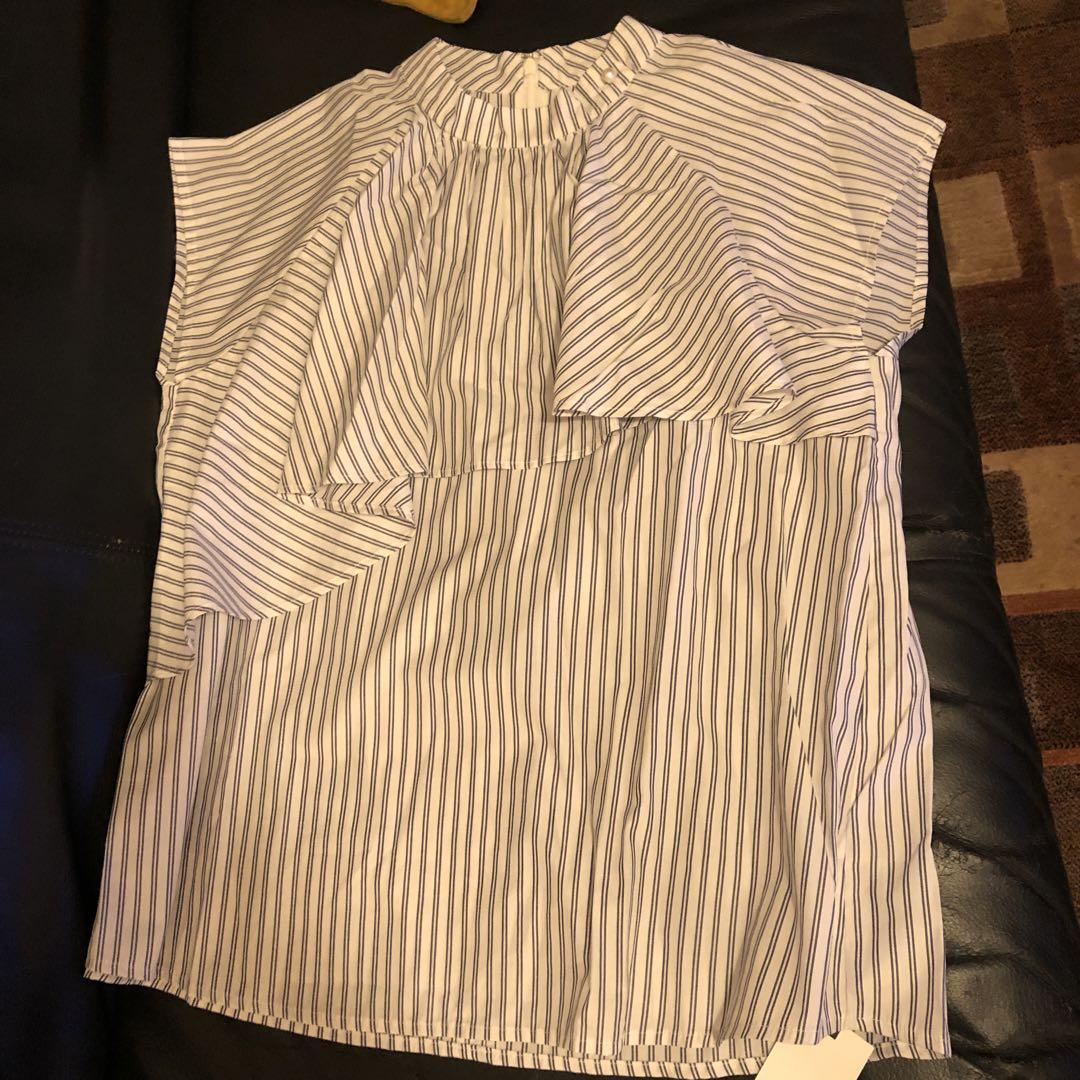 TONAL ストライプノースリーブブラウス　38 新品タグ付き