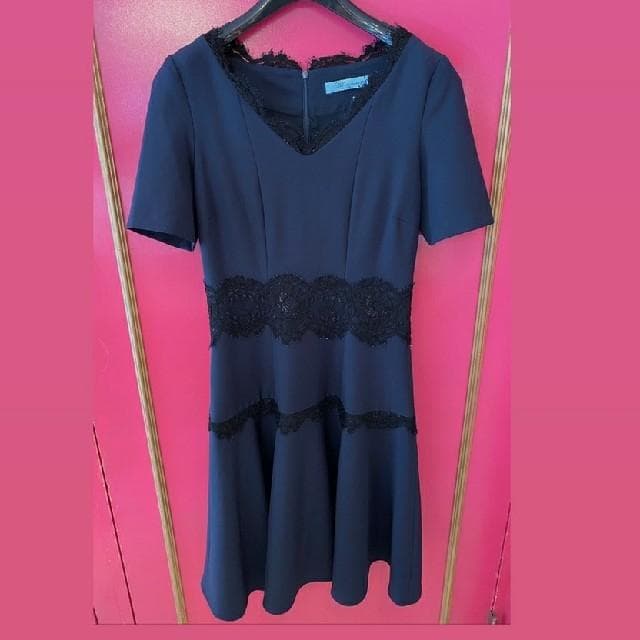 メルカリ 未使用 72 Off Blumarine ブルマリン ワンピース ひざ丈ワンピース 30 800 中古や未使用のフリマ