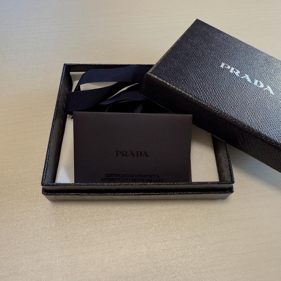【送料無料】PRADA プラダ 2MO738 サフィアーノレザー 二つ折り 財布