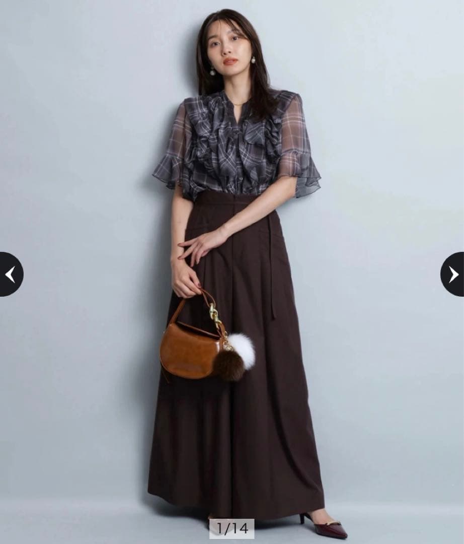 新品未使用タグ付　JUSGLITTY フレアパンツ