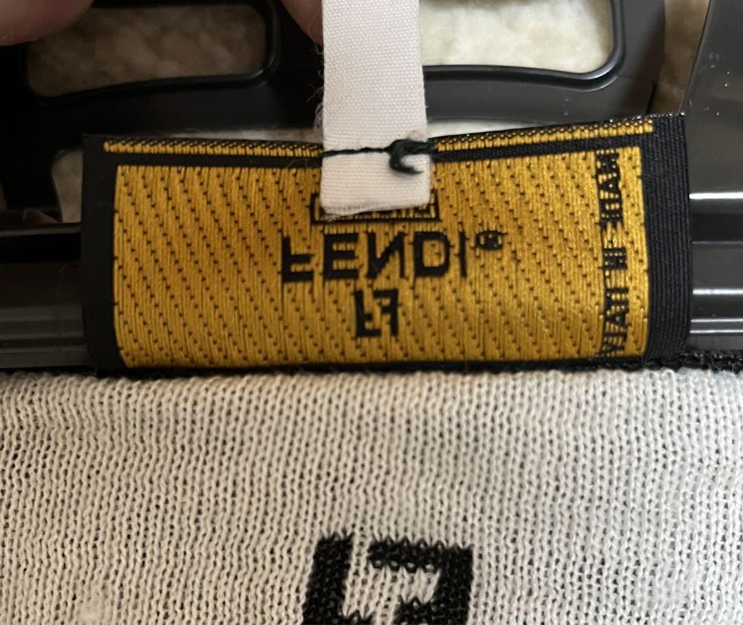 美品　FENDI レディース　ニット半袖tシャツ　サイズs
