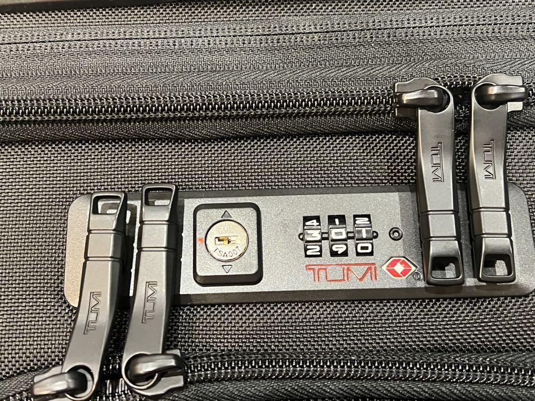 TUMI 免税店購入 4輪 アルファ3 キャリーケース 35L スーツケース出張