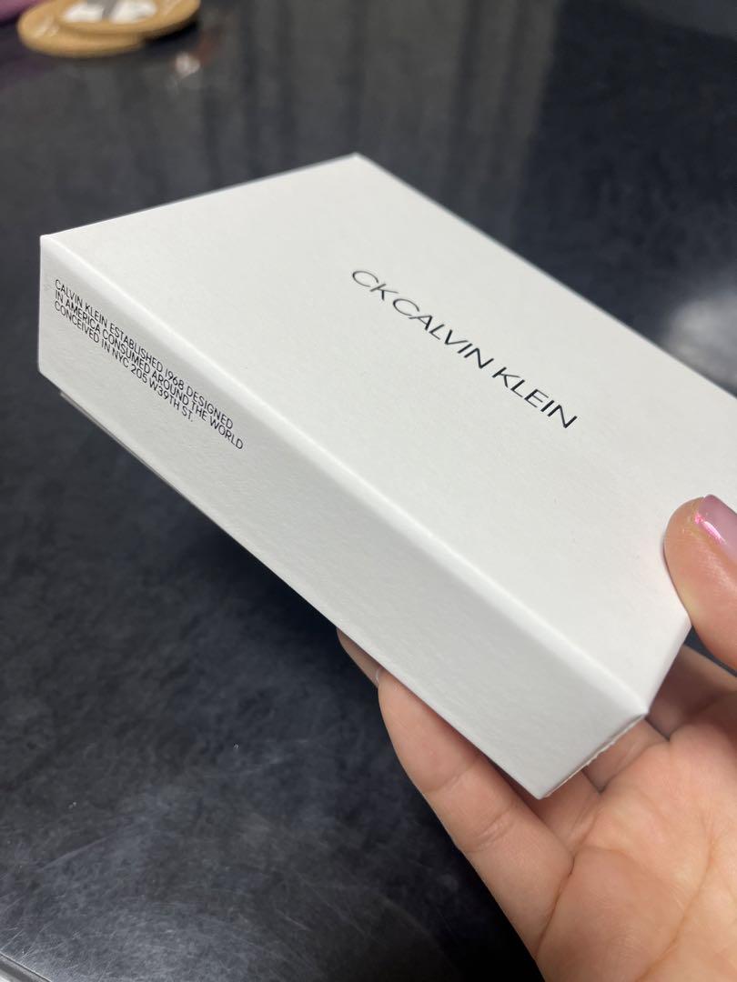 値下‼️【新品未使用】三折CALVIN KLEIN牛革本革レザー 【07】ネイビー