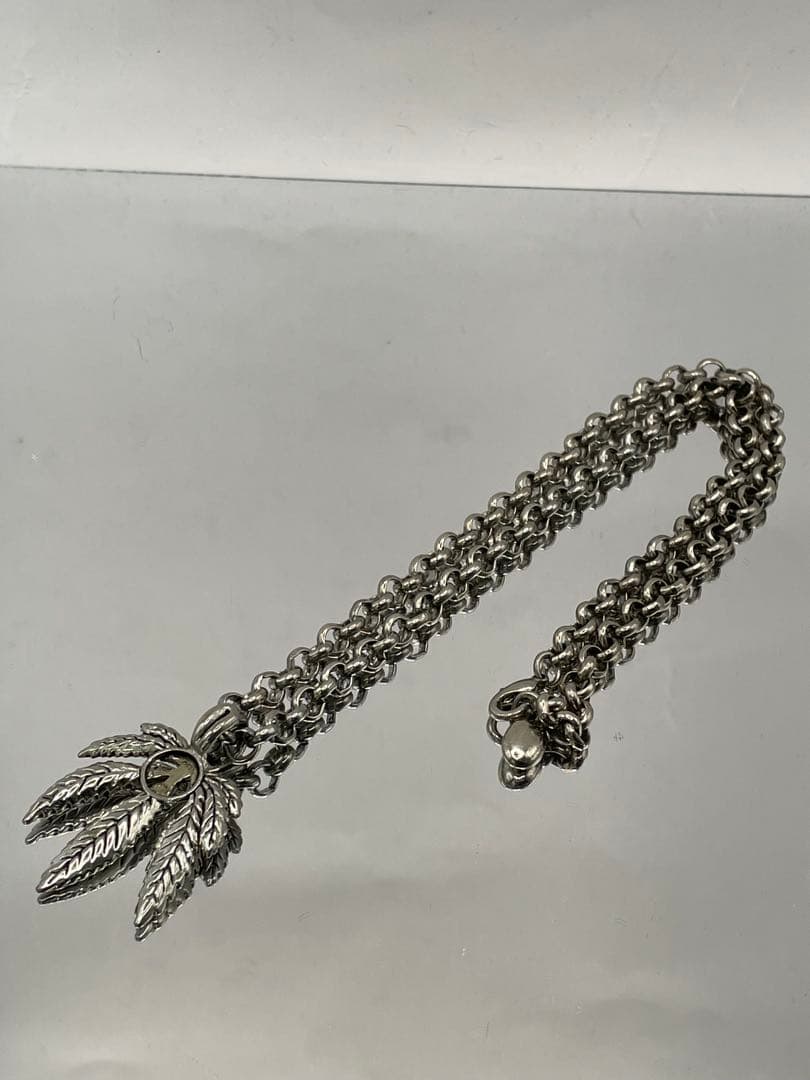 M128 ネックレス チェーン リーフモチーフ シルバー 重量約39g目立った傷や汚れなし