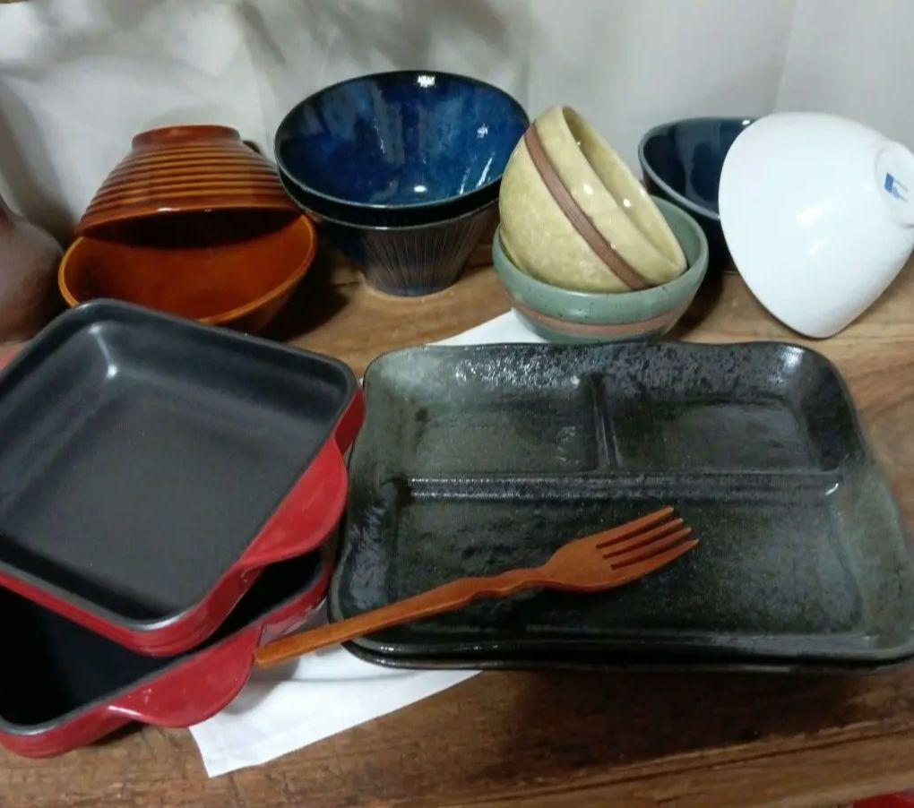 未使用　カラフルな食器セット　ボウル　プレート　など12点