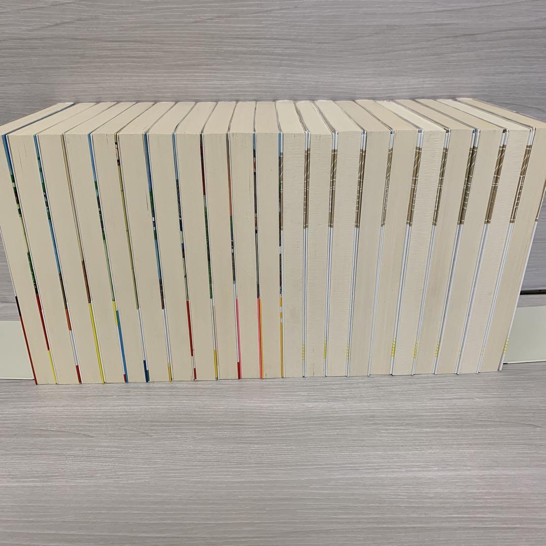 【美品セット売り】本所おけら長屋 1巻〜20巻  畠山健二 Amazon.co.jp: 本所おけら長屋 1-20巻セット (PHP文芸文庫