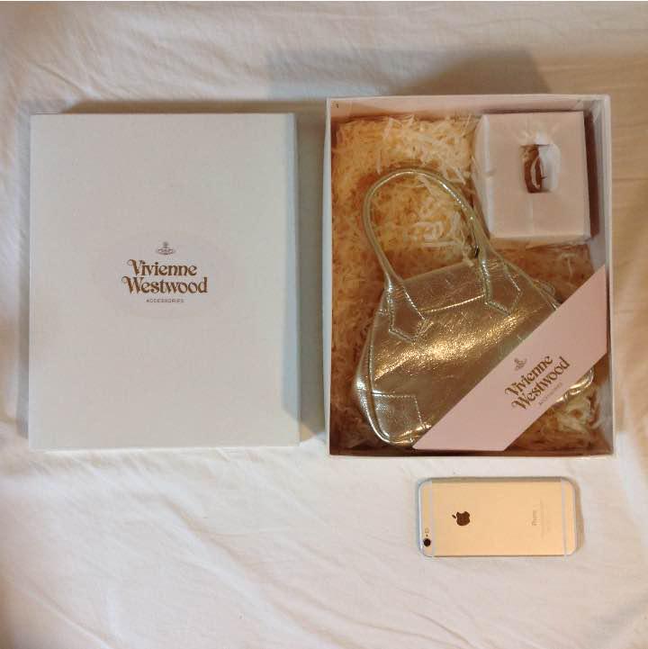 Vivienne Westwood ミニ クロスバッグ 1220951568_090_1.jpg?v=1744095537