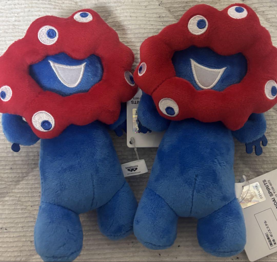 ミャクミャク カバンに付けられるぬいぐるみ 2個 - メルカリ