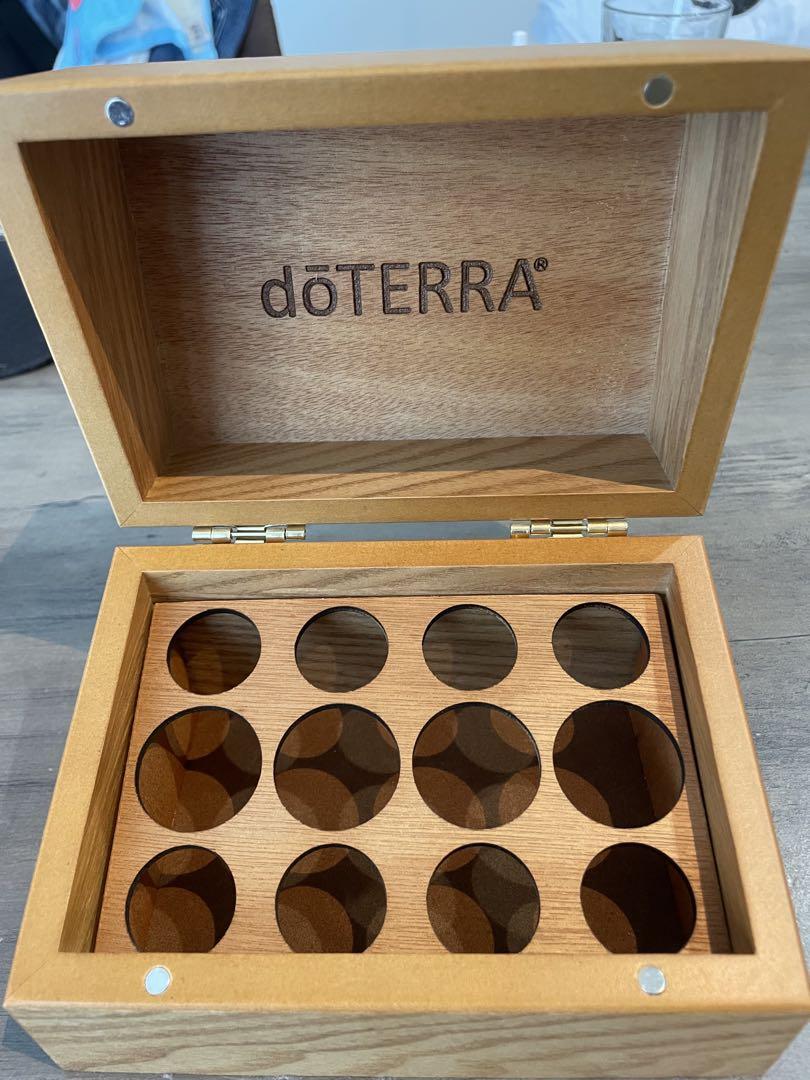 ドテラ【2023コンベンション限定キット】新品・未使用・美品  セレニティ 木箱 ドテラ doterra 2023年コンベンション非売品 アロマ収納 木箱