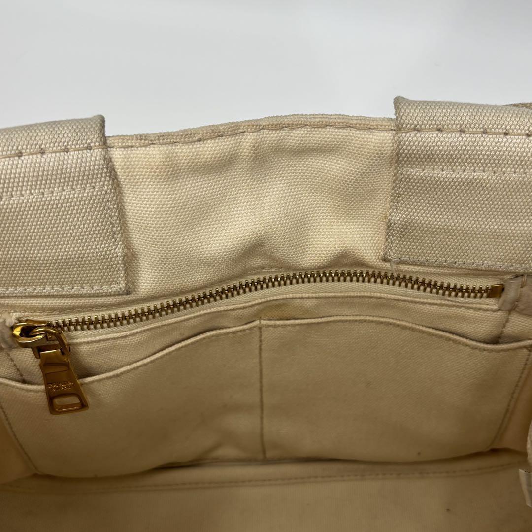 プラダ A4 白タグ トートバッグ ハンドバッグ 金枠ロゴ PRADA カナパ