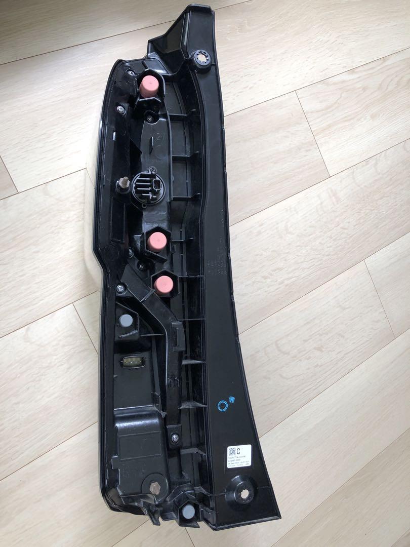 『ルシＡＫＥ』 ホンダN-BOX jf3テールランプ　右側（送料込）