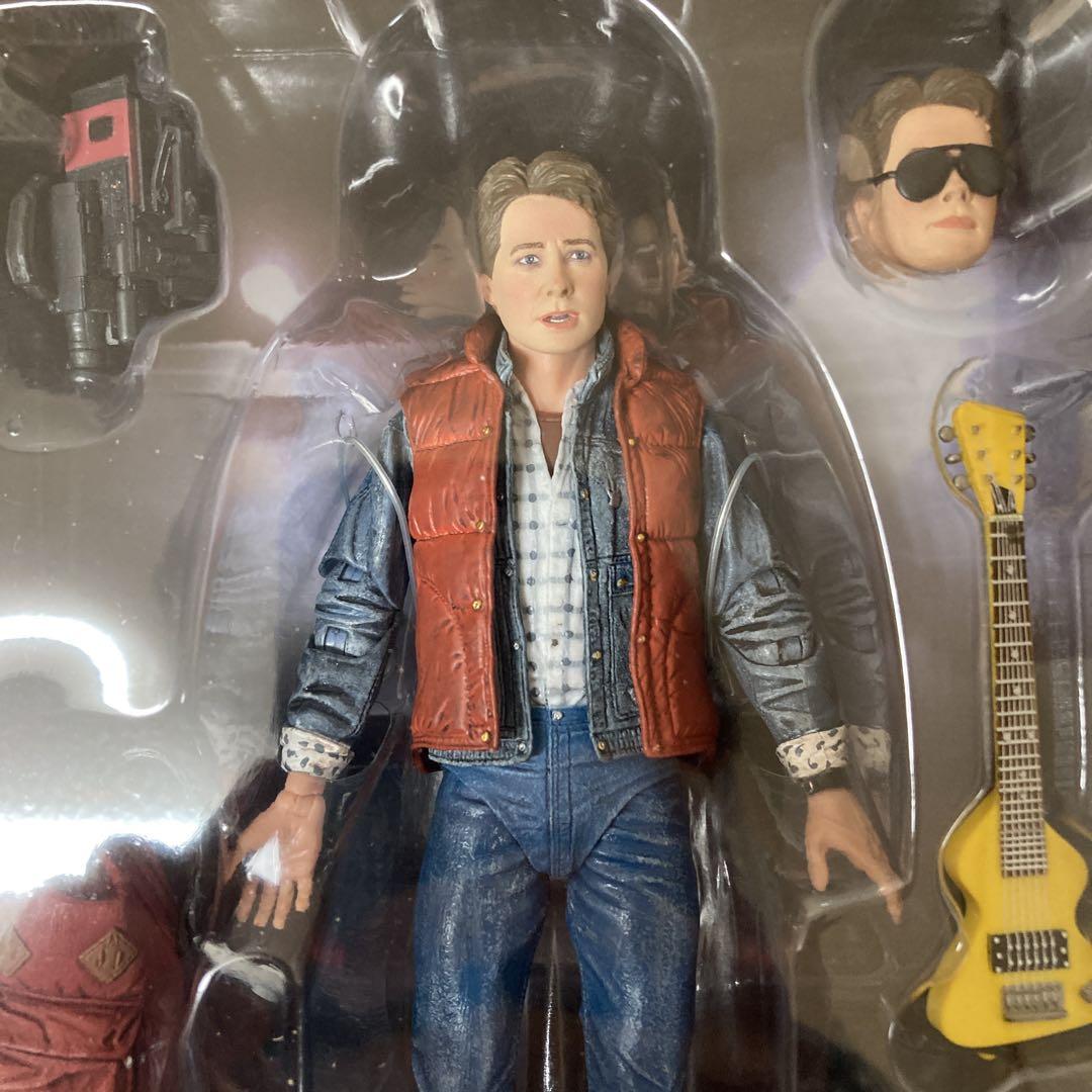 ネカ NECA バックトゥザフューチャー マーティーマクフライ フィギュア