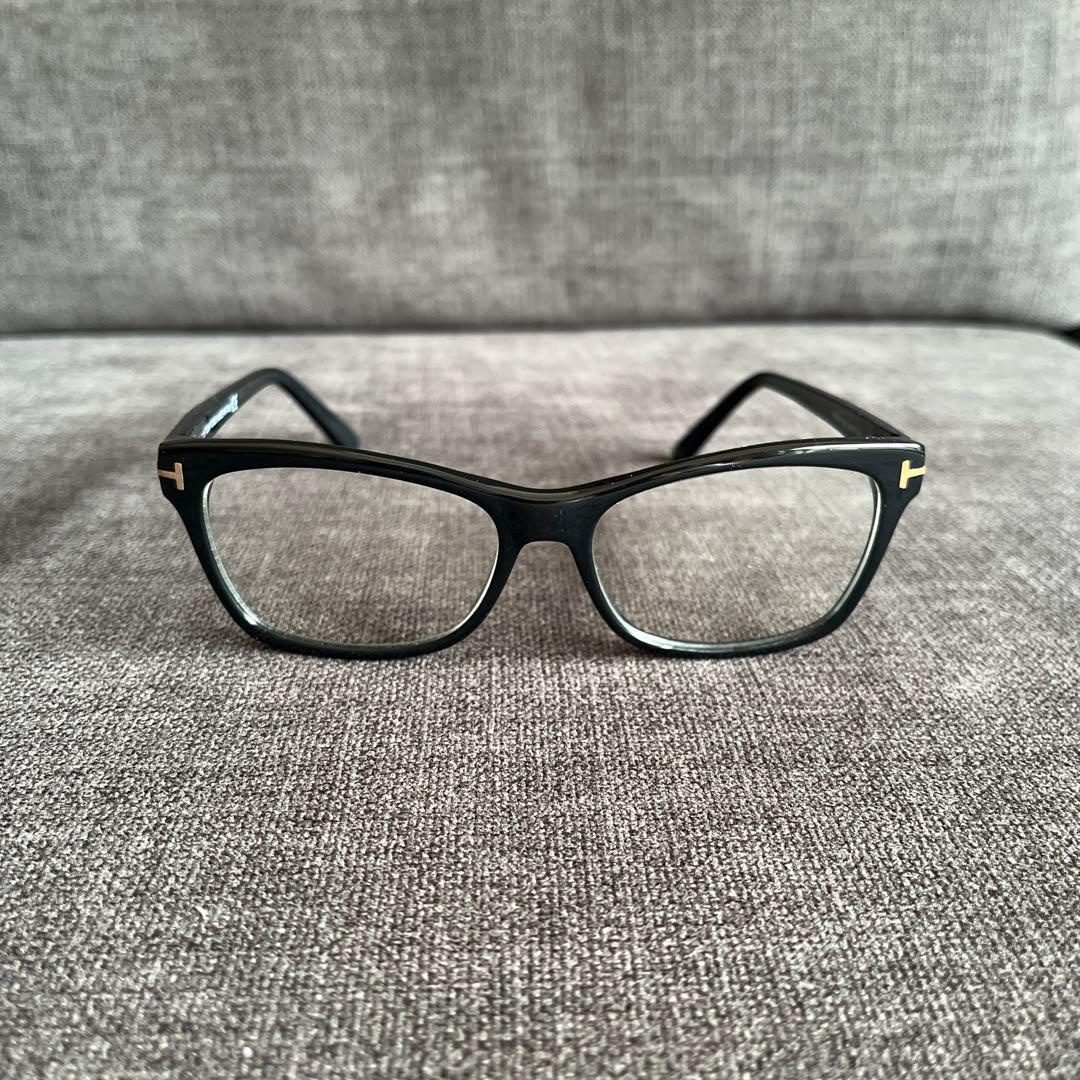 TOM FORD ブラックフレーム メガネ　TF5424 度なし