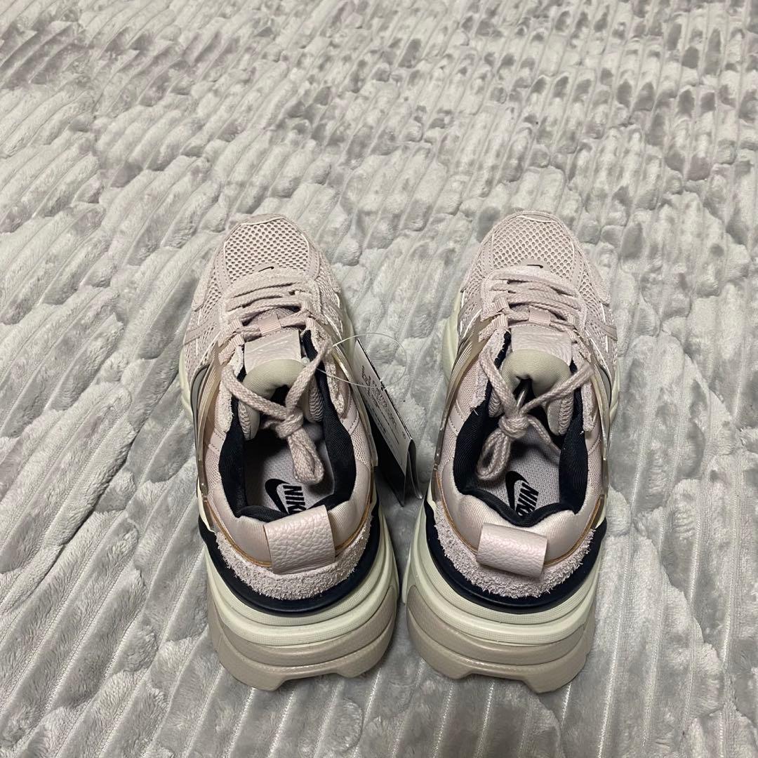 ナイキ V2K RUN 24.0