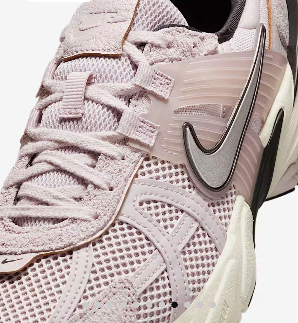 ナイキ V2K RUN 24.0