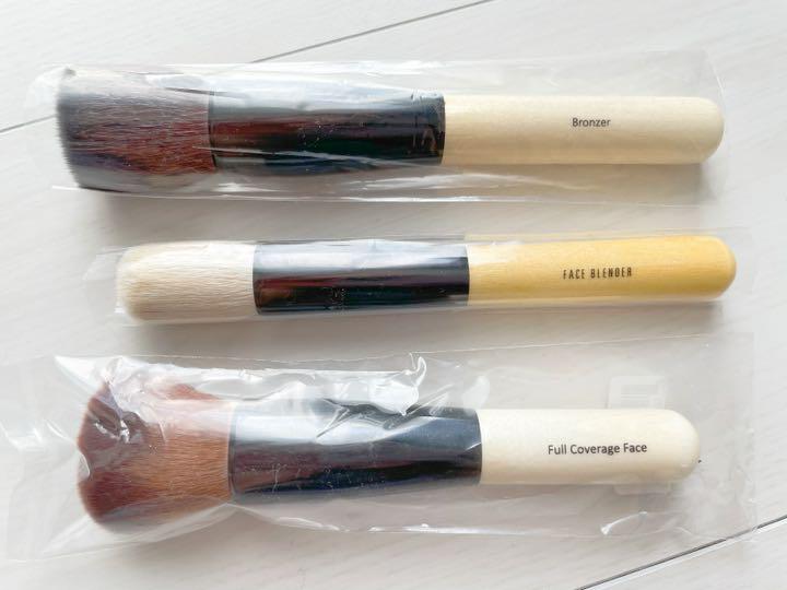 【美品】ボビーブラウン フェイスブレンダーブラシ ボビイ ブラウン / フェイス ブレンダー ブラシの公式商品情報
