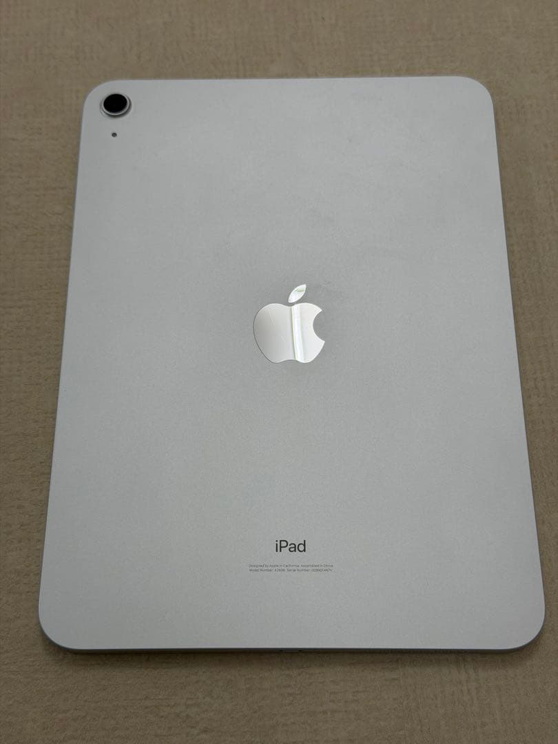 Apple iPad 第10世代 シルバー64GB Wi-Fiモデル - メルカリ